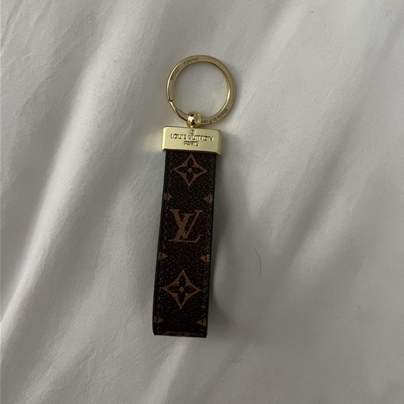 Louis Vuitton Dragonne Key Holder - Picture 1 of 6